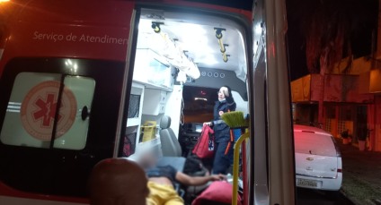 Homem leva três facadas na praça da rodoviária e corre risco de morte