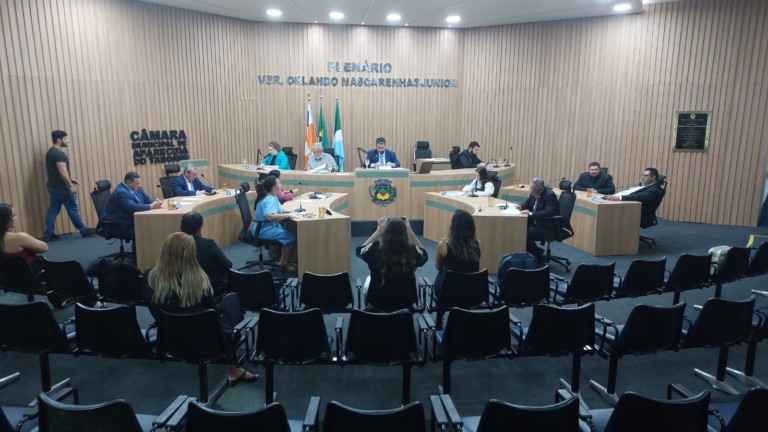 Indicações lidas no plenário serão encaminhadas aos setores competentes (Foto: Mauro Silva/Cultura FM)