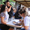 Ação promovida pela UEMS e Instituto Nelson Wilians oferece atendimento à população com foco em cidadania e acesso à informação - Foto: Reprodução/UEMS