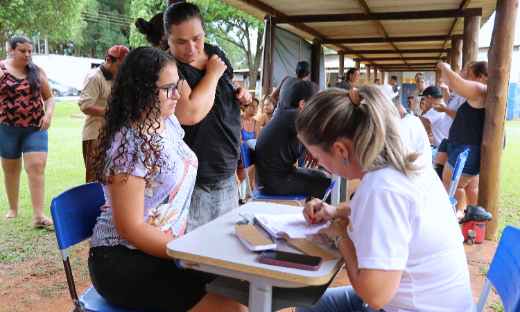 Ação promovida pela UEMS e Instituto Nelson Wilians oferece atendimento à população com foco em cidadania e acesso à informação - Foto: Reprodução/UEMS