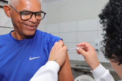 Vacinação contra a influenza está disponível durante a semana nas unidades de saúde e aos sábados e domingos no PAM e na Seleta. (Foto: A. Frota)