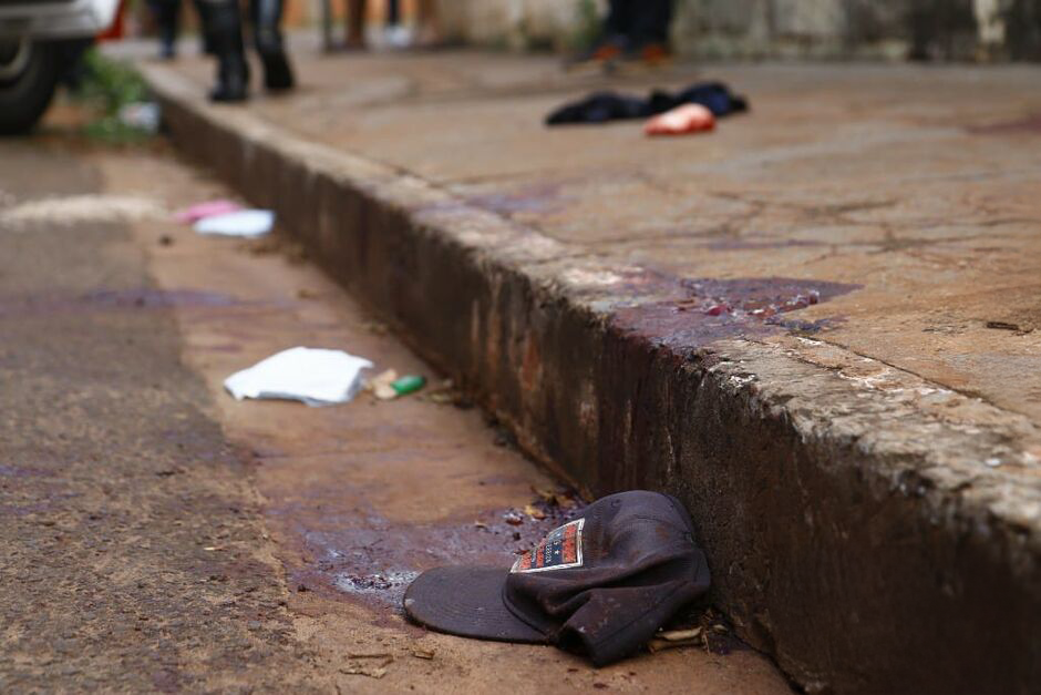 Local onde agressor da ex-namorada foi encontrado baleado. Local onde agressor da ex-namorada foi encontrado baleado.