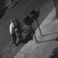 Bicicleta elétrica é furtada durante a madrugada em frente a pizzaria em Três Lagoas
