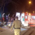 Carro atropela bicicleta elétrica deixando criança e adulto feridos