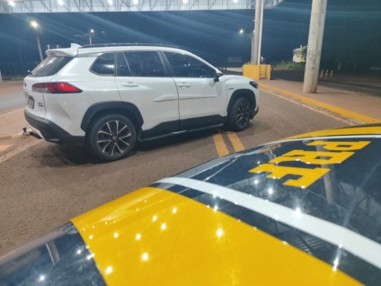 Condutor admitiu que levaria carro até a fronteira - Foto: Divulgação/PRF