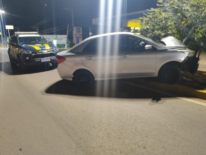 Duas pessoas são presas e PRF recupera carros furtados após perseguição na BR-262