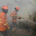 Equipes do Corpo de Bombeiros de MS tentando controlar incêndio em Corumbá - Foto: Reprodução/Governo de MS