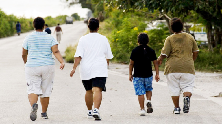 Tratamento da obesidade infantil começa com os pais, afirma especialista Tratamento da obesidade infantil começa com os pais, afirma especialista