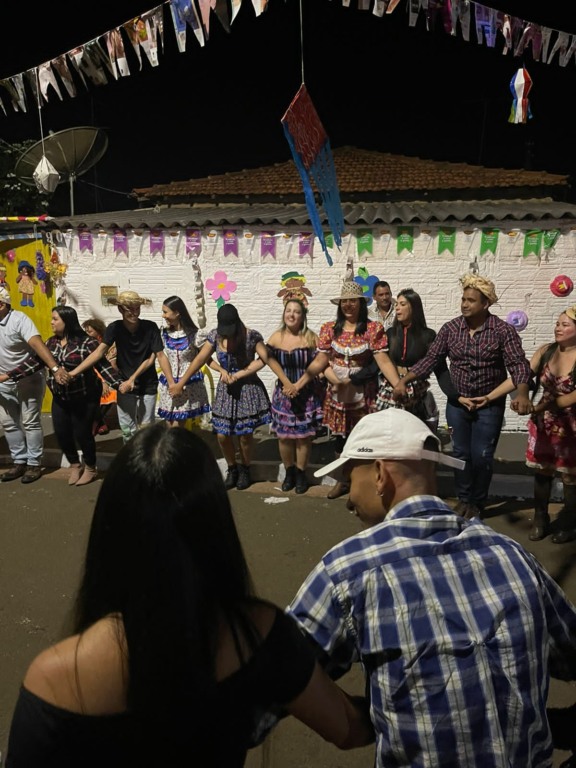Moradores mantêm há 30 anos a tradição da Festa Junina no bairro Vila Piloto