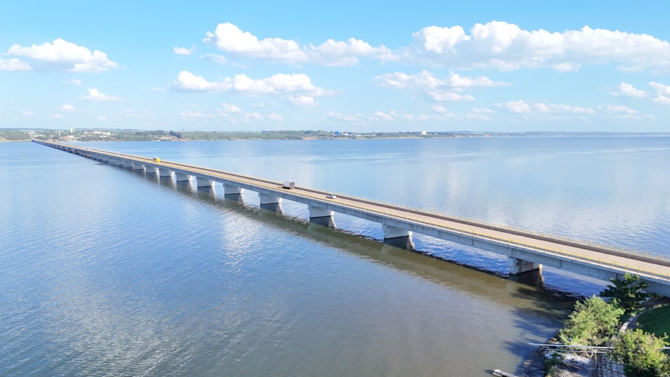 Durante o período, o tráfego sobre a ponte será suspenso em dois horários distintos: das 22h às 0h e das 1h às 4h