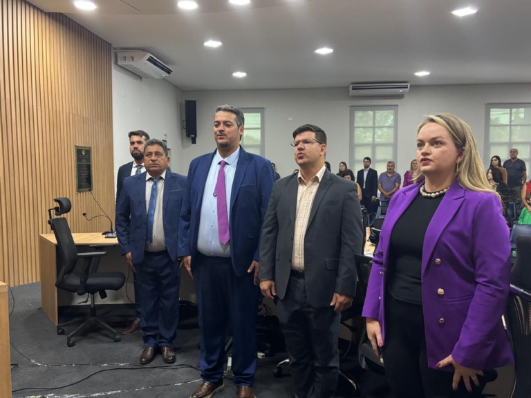 José Natan e Tenente Ávila durante a sessão de abertura dos trabalhos legislativos em fevereiro deste ano (Foto: Nestor Júnior/Cultura FM) José Natan e Tenente Ávila durante a sessão de abertura dos trabalhos legislativos em fevereiro deste ano (Foto: Nestor Júnior/Cultura FM)