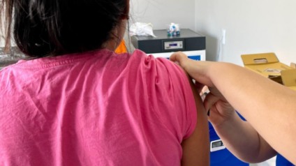 Postos de saúde em Aparecida do Taboado funcionarão até às 20h da quinta-feira, dia 5, para a vacinação (Foto: Daniel Silva/DICOM)