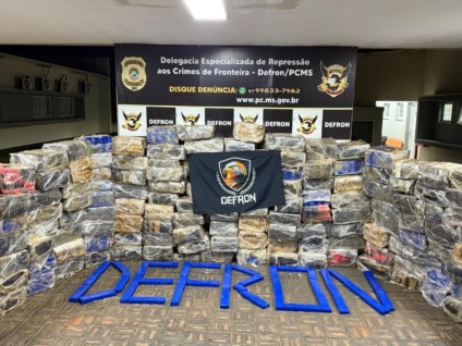 Carga estava escondida sob sacos de aveia - Foto: Divulgação/Polícia Civil de MS