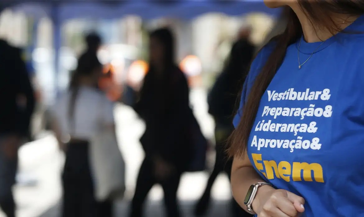 O Ministério da Educação anunciou no sábado (7) a prorrogação das inscrições do Exame Nacional do Ensino Médio (Enem) de 2025. Foto: Reprodução/Agência Brasil