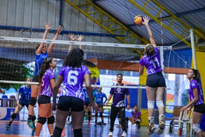 Mais de 500 atletas de 29 municípios participam das disputas que acontecem até sábado - Foto: Coolaab/ Registros Esportivos