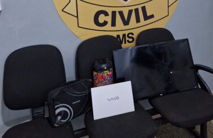 Os demais aparelhos furtados foram danificados - Foto: Polícia Civil