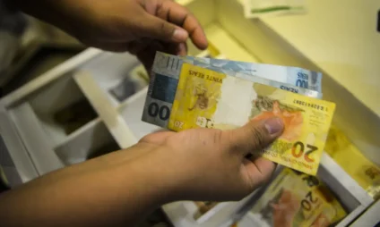 Beneficiários com NIS final 3 recebem parcela do Bolsa Família nesta quarta
