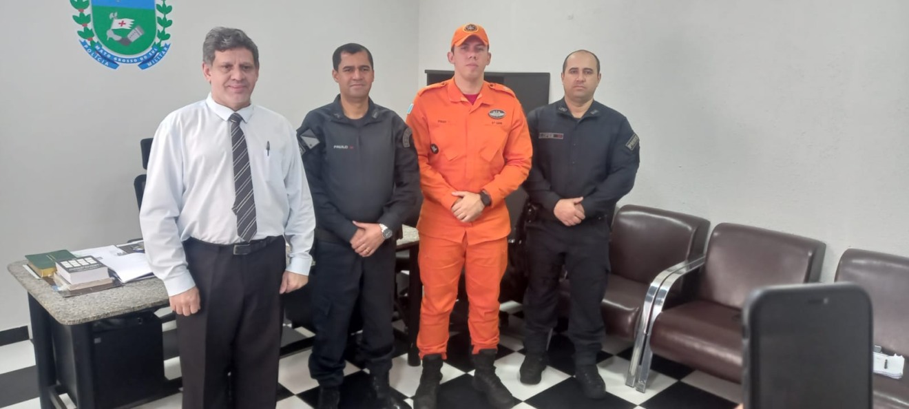 O delegado regional Dr. Lúcio Barros, o comandante do 13º BPM, tenente-coronel Paulo Ribeiro, tenente Diego Patrick e  o major Ronaldo Lopes,  detalham plano de segurança para as festividades dos 168 anos de Paranaíba.