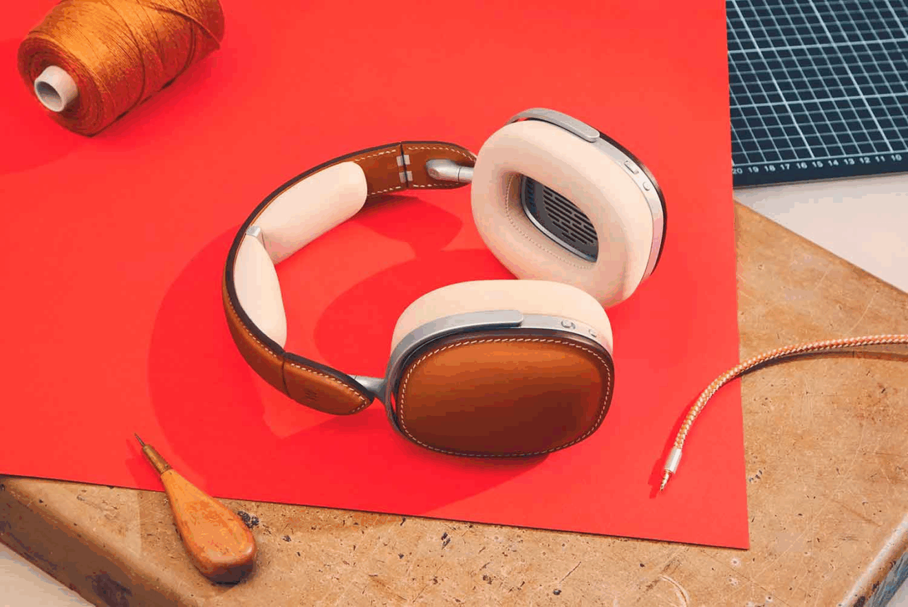 Gadgets de Luxo: Tecnologia e Estilo nas Grifes Gadgets de Luxo: Tecnologia e Estilo nas Grifes
