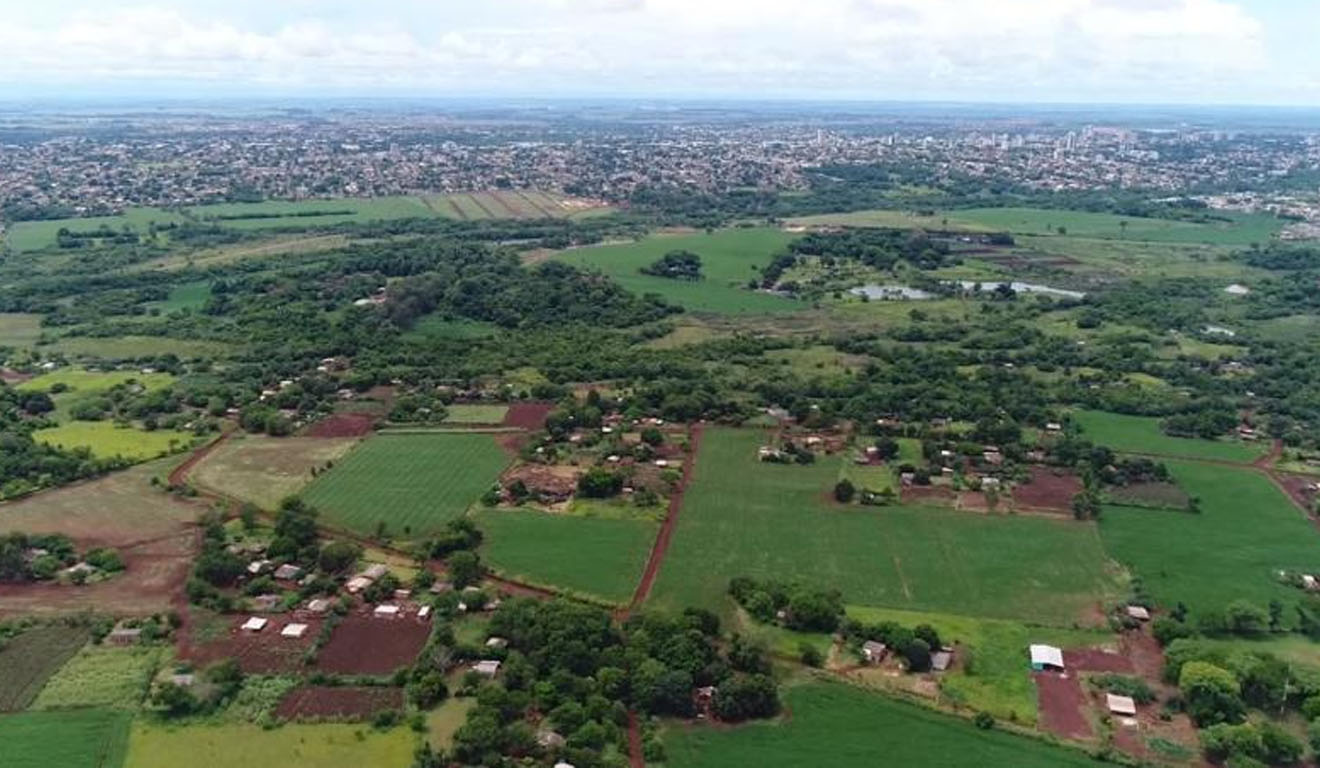 Reserva Indígena de Dourados fica ao lado do perímetro urbano Reserva Indígena de Dourados fica ao lado do perímetro urbano