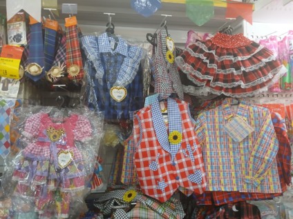 Lojas de Três Lagoas apostam na tradição e aquecem vendas com a chegada das festas juninas