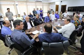 Convênio foi assinado em 10/08/2023 pelo governador Eduardo Riedel e por prefeito Maycol Queiroz com presença de lideranças politicas do Estado Convênio foi assinado em 10/08/2023 pelo governador Eduardo Riedel e por prefeito Maycol Queiroz com presença de lideranças politicas do Estado