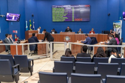 Câmara aprova projeto de apoio a mulheres vítimas de violência e lei de benefícios fiscais