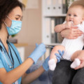 Vacinação protege crianças e gestantes contra a coqueluche