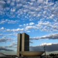 Brasil precisa de um ajuste fiscal de, no mínimo, 3% do PIB para estancar o avanço da dívida pública e garantir espaço para investimentos - Foto: Valter Campanato/Agência Brasil