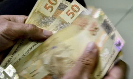 Parcela do Bolsa Família é paga nesta terça a beneficiários com NIS final 6