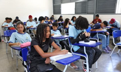 Nascidos em julho e agosto recebem a parcela do Pé-de-Meia nesta quinta