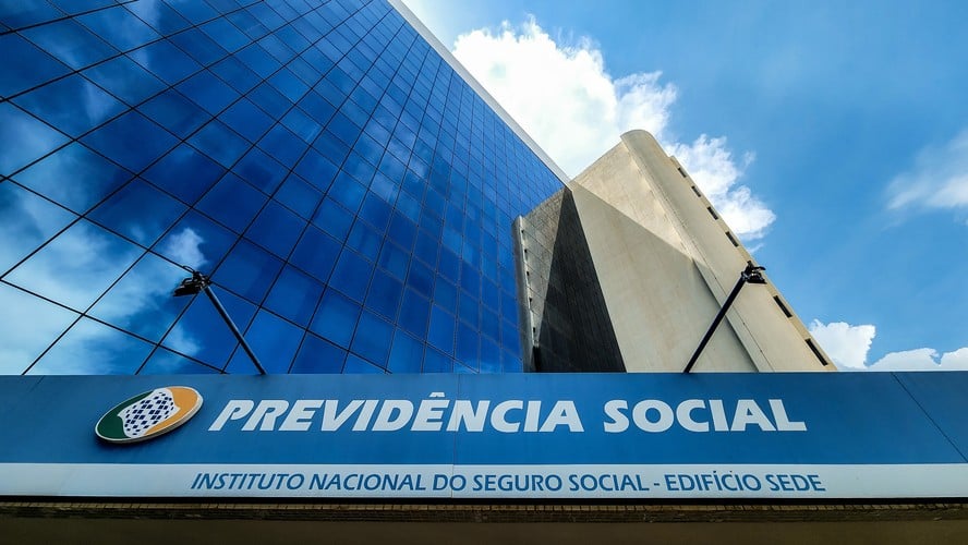 Aposentados e pensionistas podem recuperar valores indevidos descontados entre 2020 e 2025 - Foto: Arquivo RCN67