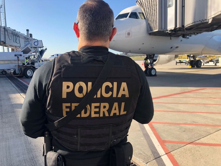 Grupo usava malas e passageiros para levar entorpecentes em voos - Foto: Divulgação/PF Grupo usava malas e passageiros para levar entorpecentes em voos - Foto: Divulgação/PF