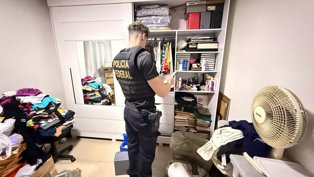 Polícia Federal durante mandados de busca e apreensão - Foto: Reprodução/ PF