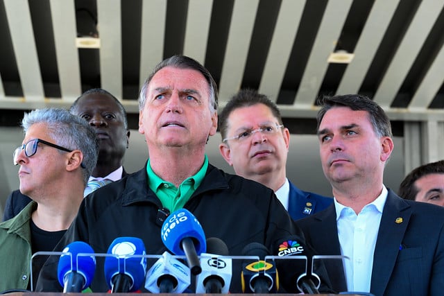 Polícia Federal cumpre mandados contra Bolsonaro em nova operação autorizada pelo STF