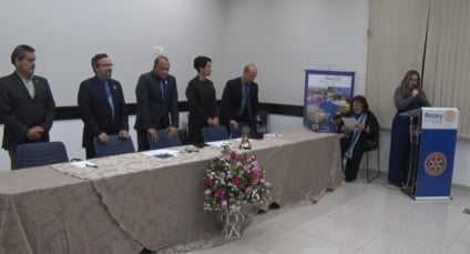 Cerimônia em Três Lagoas anuncia novo presidente do Rotary Club Costa Leste