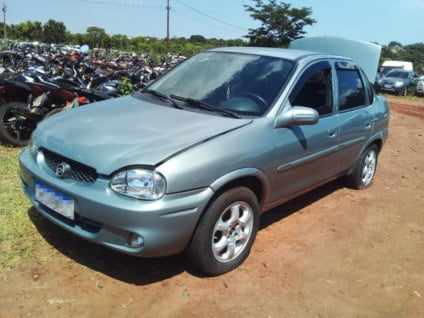 Corsa Classic ano 2002/2003 está com lance inicial de R$ 3.545 - Foto: Divulgação/Detran-MS
