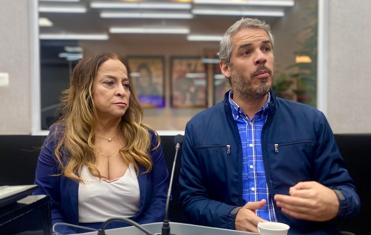 Durante entrevista ao RCN Notícias, Maria Diogo e Thiago Botelho, reforçaram que a regularização vai garantir segurança jurídica a mais de 200 famílias. Foto: Antônio Luiz/RCN 67.