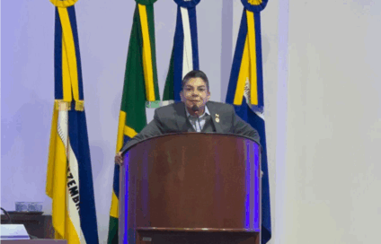 Vereadora Isa Marcondes na Tribuna da Câmara Municipal. (Foto: Kátia Kuratone)