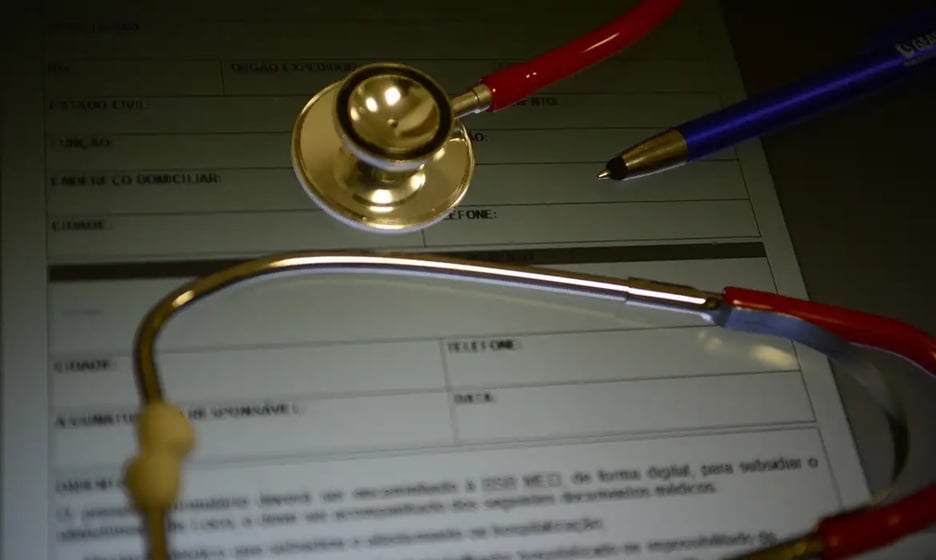 Médica não cumpria a carga horária e fraudava folha de ponto / Foto: Marcelo Casal Jr./Agência Brasil