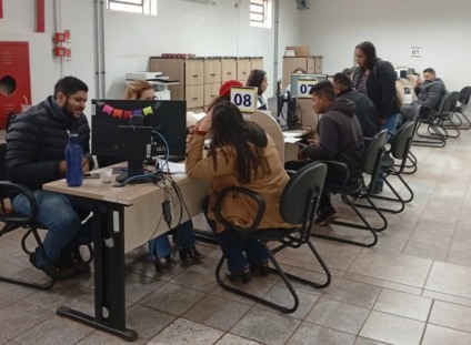 O Refis 2025 oferece remissão total de 100% dos juros e multas de mora para quem quitar a dívida à vista até o último dia de julho. (Divulgação/Assecom)