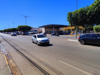 Inauguração de supermercado e churrascaria elevou fluxo de veículos na região que já contava com significativo complexo comercial