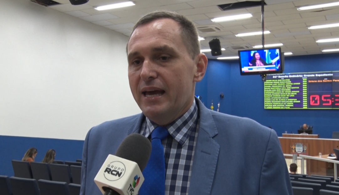 Sargento Rodrigues defendeu a necessidade de uma regulamentação mais rigorosa, que amplie a área de restrição para esse tipo de veículo - Foto: Reprodução/TVC HD.