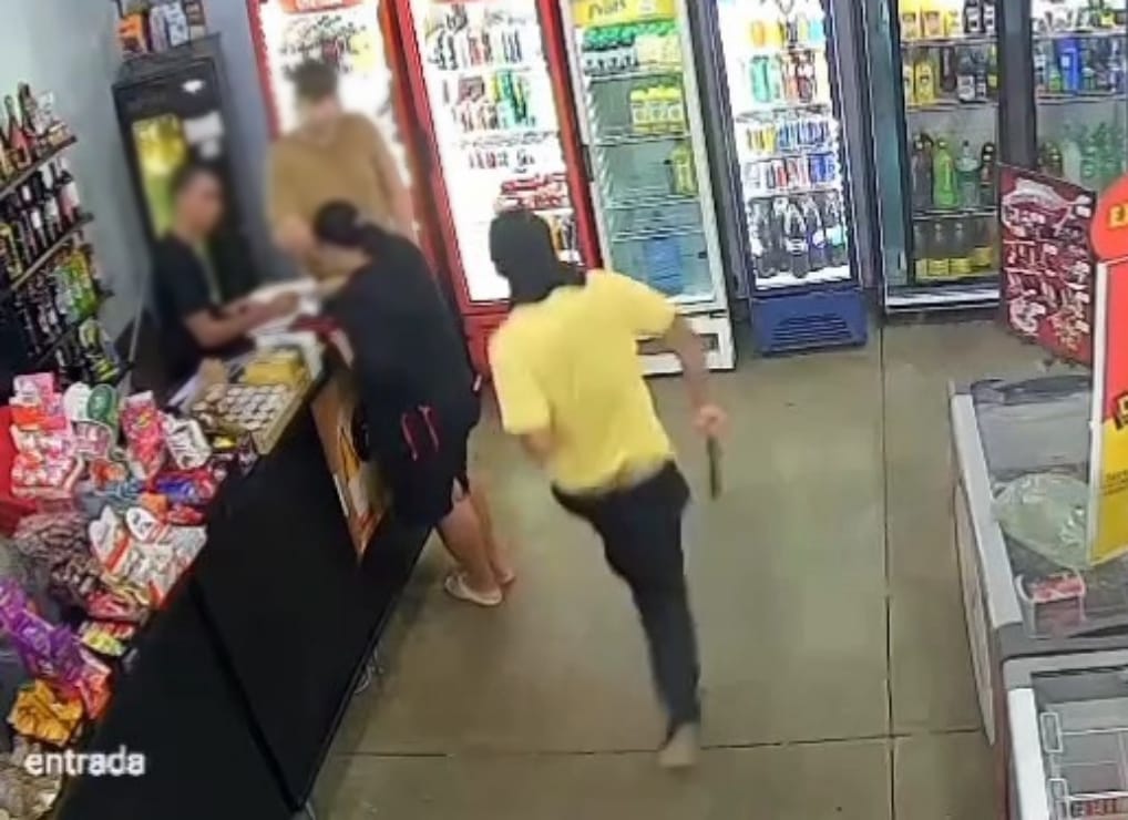 Após o crime, familiares do suspeito compareceram ao estabelecimento, pediram desculpas ao proprietário e informaram que pretendem ressarcir o prejuízo. Foto: Divulgação.