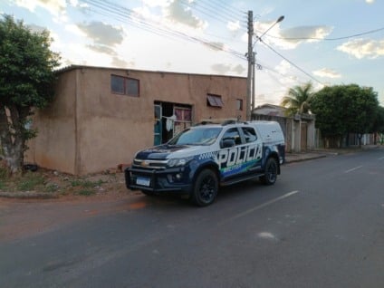 Polícia Militar prende dois homens por furto no bairro Paranapungá