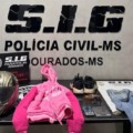 O autor teria arrombado a porta do local e furtado diversos produtos, incluindo roupas, cintos e outros itens. (Foto: Divulgação/PCMS)