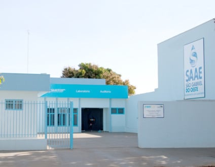 Candidatos com ensino fundamental incompleto e CNH categoria AB têm até hoje (15) para se inscrever no processo seletivo - Foto: Reprodução/SAAE