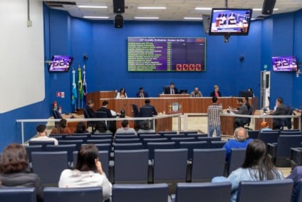 Vereadores cobram solução para falta de remédios e destacam avanços na implantação da radioterapia Vereadores cobram solução para falta de remédios e destacam avanços na implantação da radioterapia
