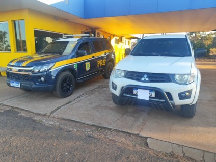 PRF recupera caminhonete furtada em posto de combustíveis na BR-262, em Água Clara