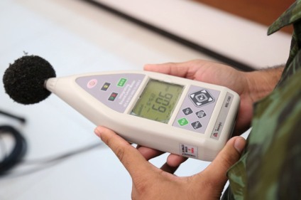 Medidor sonoro e calibrador para dosímetro e decibilímetro é utilizado para combater poluição sonora - Foto: Reprodução/ Senado

